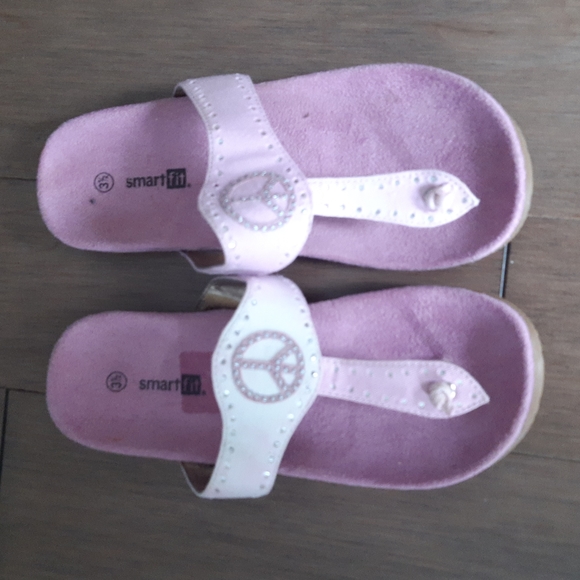 Boho Thong - Picture 2 of 5